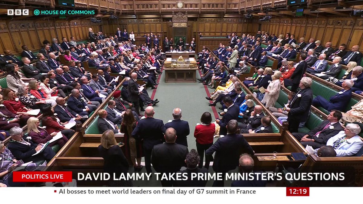 Daisy Cooper asks David Lammy if he agrees that the government should “rip up” the red lines on Europe that the PM set out when in opposition He says the red lines remain but they’re focused on measures such as cutting red tape for exporters #PMQs