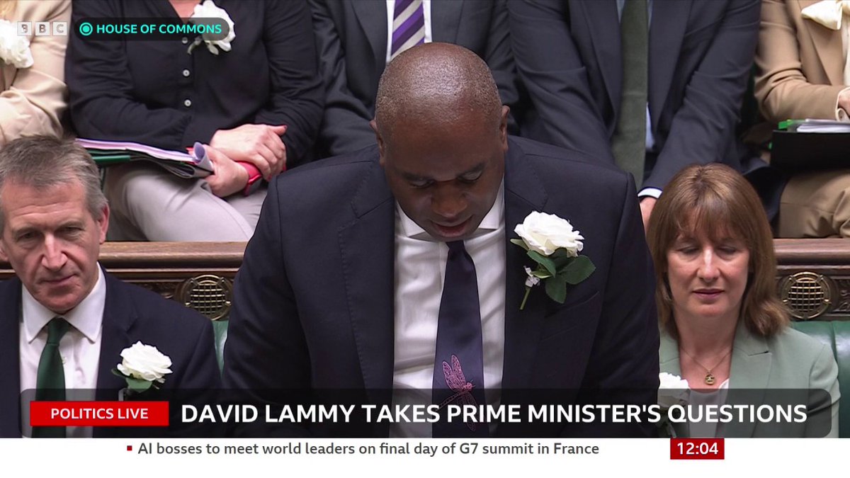 David Lammy not answering the questions at #PMQs. The fact is, Labour are killing jobs in the oil and gas industry with their ban on new licenses. Aberdeen is suffering and the SNP agree with Labour. Unemployment is spiralling under this government.