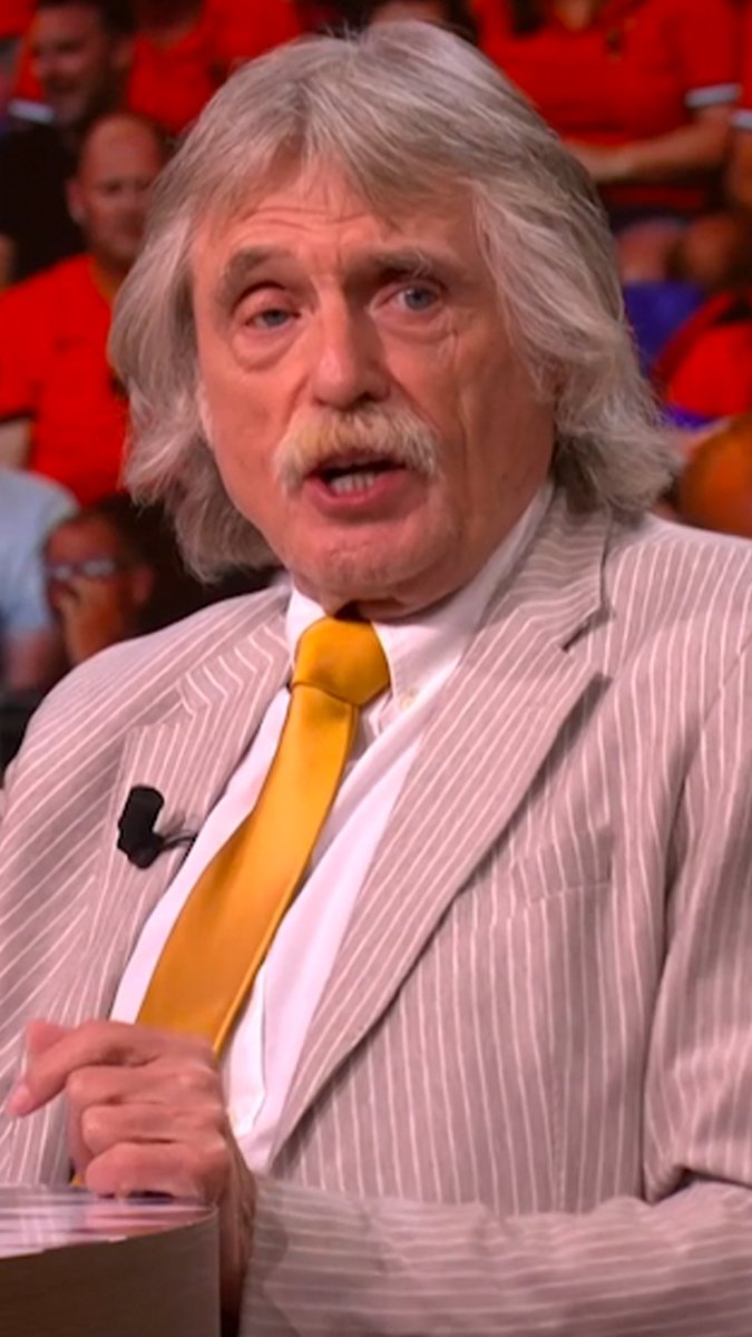 Johan Derksen in discussie met Kjeld Nuis over het Nederlands elftal: 'Je zit nu écht te lullen...' ❌ #vandaaginsideoranje