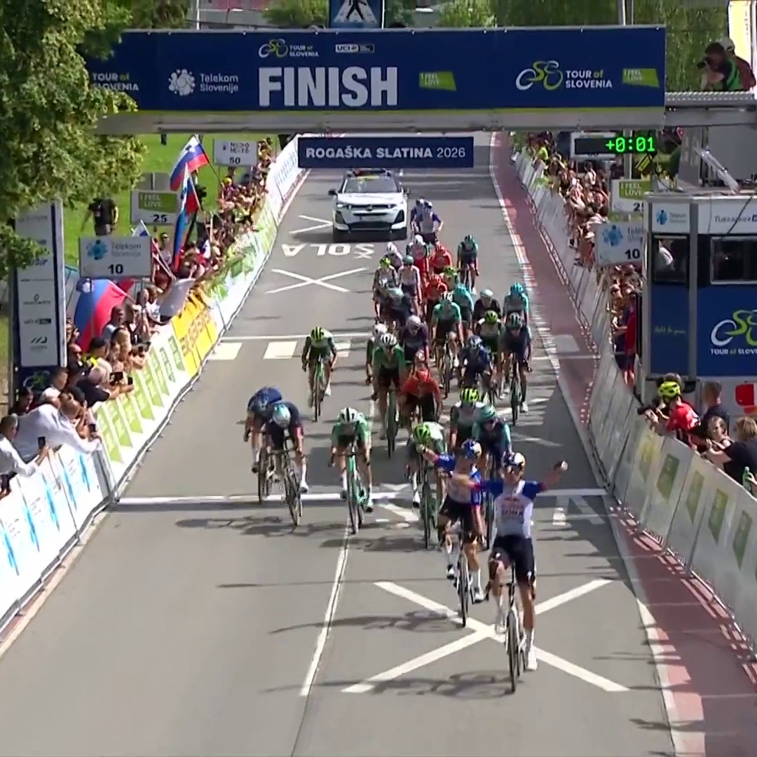 DOUBLÉ RED-BULL-BORA-HANSGROHE ! Laurence Pithie remporte la première étape du Tour de Slovénie devant son coéquipier Arne Marit Le #TourofSlovenia est à suivre sur Eurosport via HBO Max