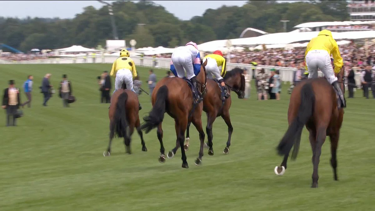 What a finish! 😱 Limestone takes the Queen's Vase! 🏆 #ITVRacing | Joseph O'Brien | Dylan Browne Mc Mon