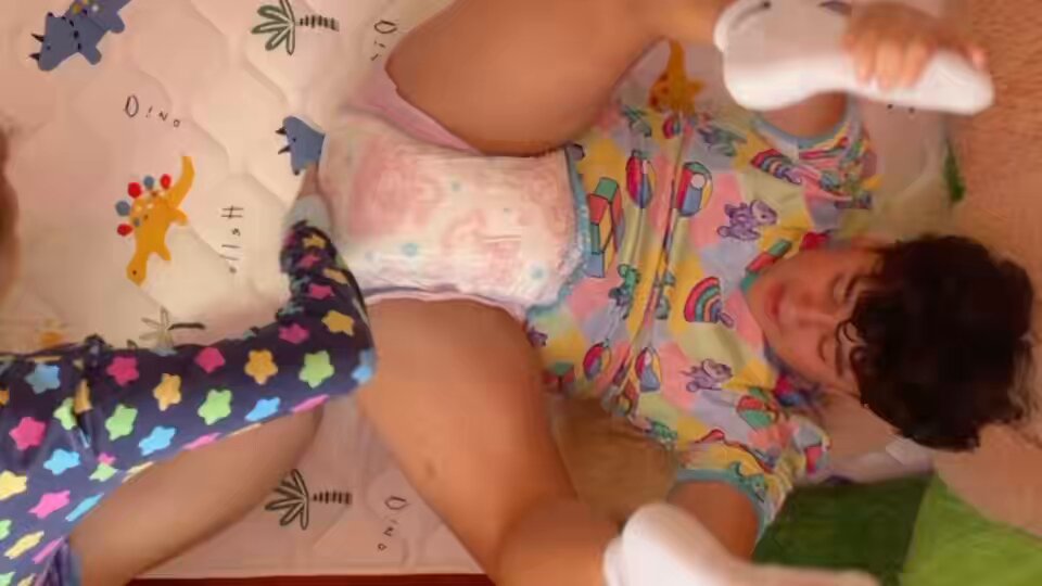 When playtime gets a little huffy with your big bro LittleCrinkle 😵‍💫 crinkle crinkle crinkle…. #abdl #diaperboys #diaperbutt #diaperlover #abdlkiddos #abdlcommunity