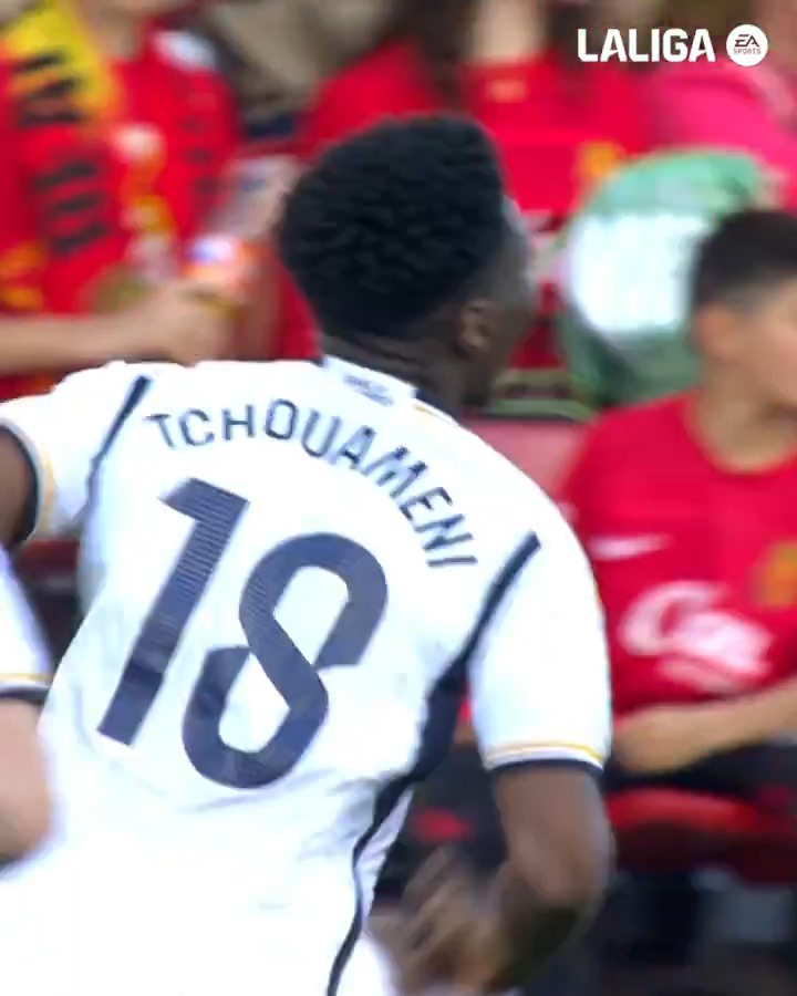 🚨👀 𝐉𝐔𝐒𝐓 𝐈𝐍: Real Madrid has decided to sign Enzo Fernandez and wants to close the deal now, per Marca. This MAY open the chance for us to sign Aurélien Tchouaméni. Mateus Fernandes and (MARQUEE) Tchouaméni may be the next TWO incoming midfielders at OT 🇫🇷🔥