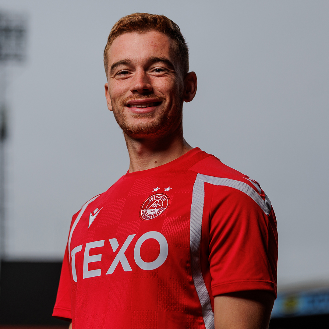 🧳 Making the move to ABZ 💪 Experience in the league 💫 Best attributes 📈 Aspirations for 2026/27 RedTV subscribers can watch our interview with Connor Ronan now ⤵️ 📺