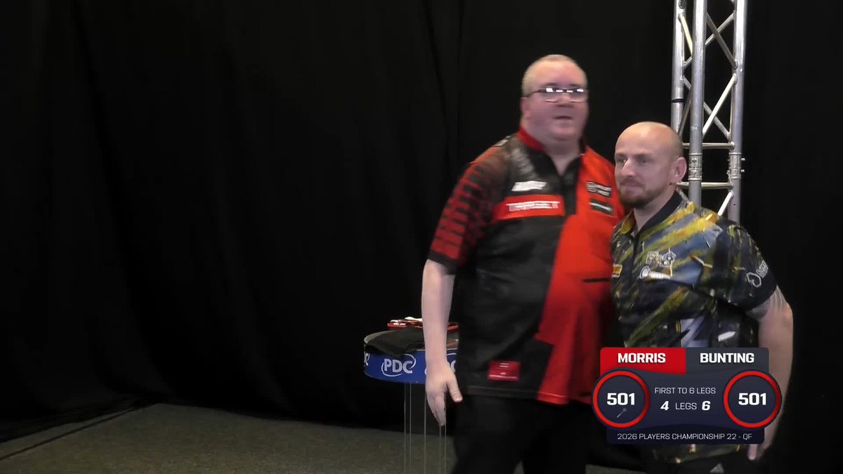 BIG WIN FOR THE BULLET! Stephen Bunting sets up a fascinating semi-final showdown against Rob Cross in Wigan! The Liverpudlian overcomes a valiant Tommy Morris to seal a 6-4 success, aided by six 180s! 📺 #PC22