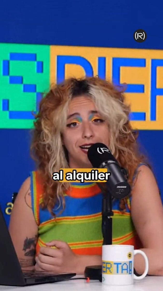 "La próxima vez que quieras venir a dar lecciones, Rocío, te coges un primero un manual de economía y dejas de repetir como un papagayo los dogmas de la economía neoliberal" alemvelasco_ le ha dado un buen repaso en Despierta! a una rentista 👇🏾 📺