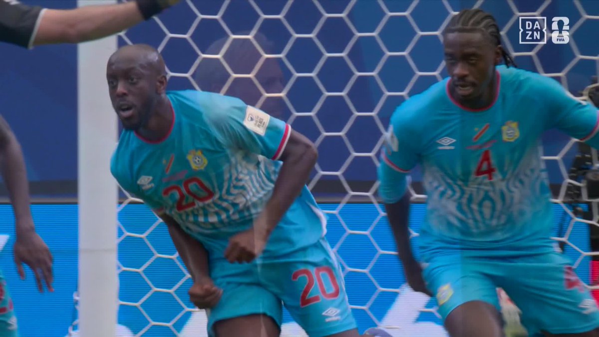 エースの一撃🔥 🇨🇩ウィッサが頭で叩き込み同点に追いつく! 独特のゴールパフォーマンスにも注目👀 🏆️#FIFAワールドカップ グループK 🆚ポルトガル×コンゴ民主共和国 📱#DAZN ライブ配信中 #本気で楽しむならDAZN