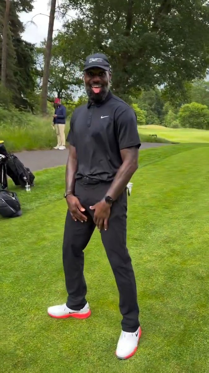 “Now that’s a motherfu*king shot!” — LeBron James is having the time of his life on the golf course with his 2016 Cavs teammates. 🤣🔥 (h/t Ballislife.com, ClutchPoints)