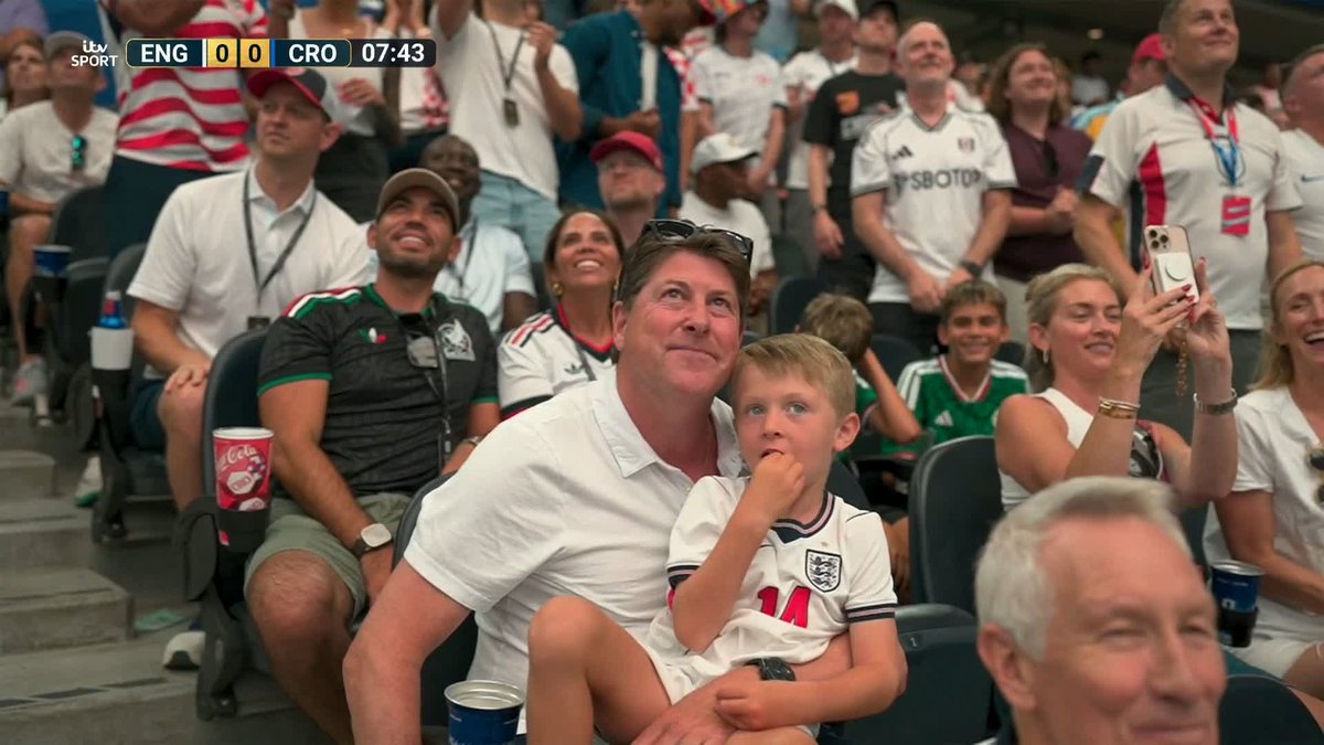 Darren Anderton spotted in Dallas! 👋