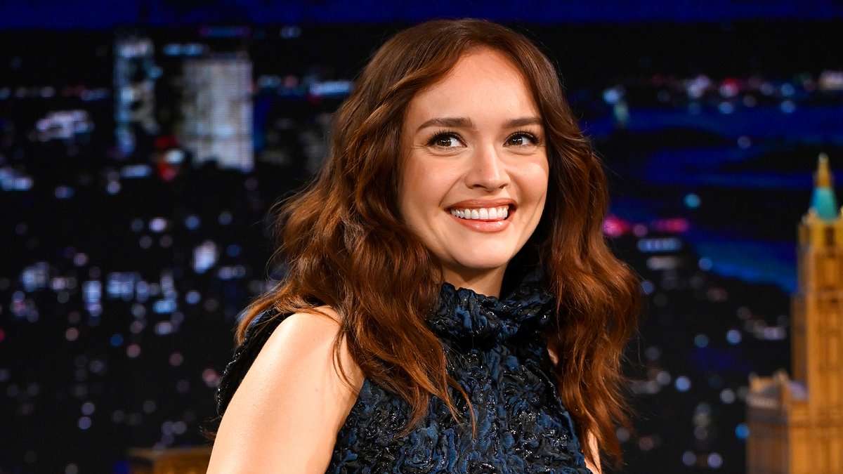 Did Olivia Cooke fulfill her dream of riding a dragon in Season 3 of House of the Dragon? 👀 #FallonTonight #HOTD