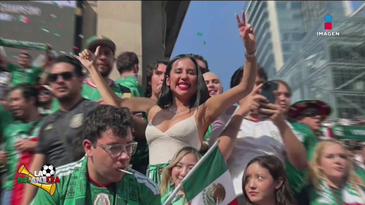 ¿Sandra Cuevas es la novia de México? #LaDelanteraEnImagen con Eduardo Videgaray de Rivera Torres, jr sancristobal Alberto Lati P A T Y * C A N T Ú