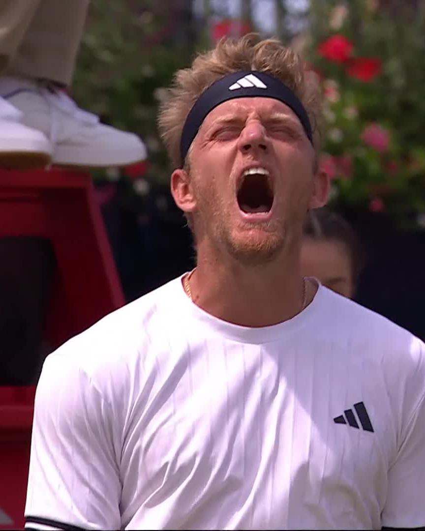 Roaring into the last eight 🦁 Davidovich Fokina breezes past Moutet 6-4 6-3 for a third quarter-final of the season ATP Tour #HSBCChampionships