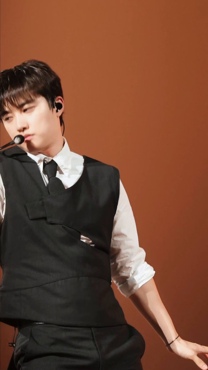 20260613 EXhOrizon in HONG KONG - Sexy DKS #DOHKYUNGSOO #도경수 #디오 #exo 도경수(DOH KYUNG SOO) OFFICIAL