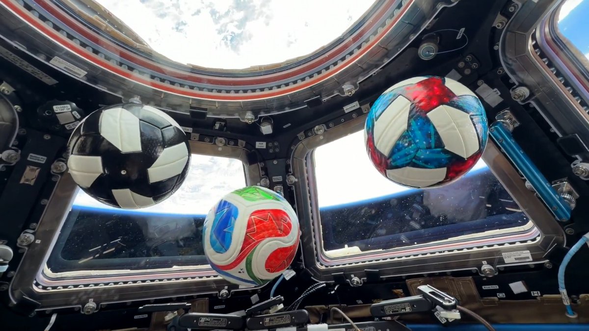 Different teams. Same planet. One crew. 🌎🏆 As the World Cup continues, the space station astronauts continue the pursuit of exploration, innovation, and inspiration helping pave the way for future crewed missions to the Moon and Mars and improving life for all of us on Earth.