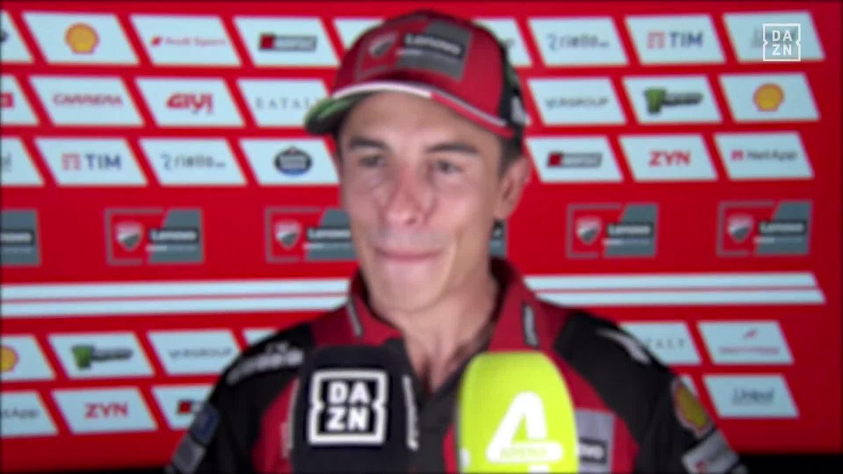🍺 Marc Márquez no estaba muerto, estaba tomando cañas Qué momentazo con Izaskun Ruiz recordando su celebración en Balaton Park #CzechGP 🇨🇿 #MotoGP 🏁