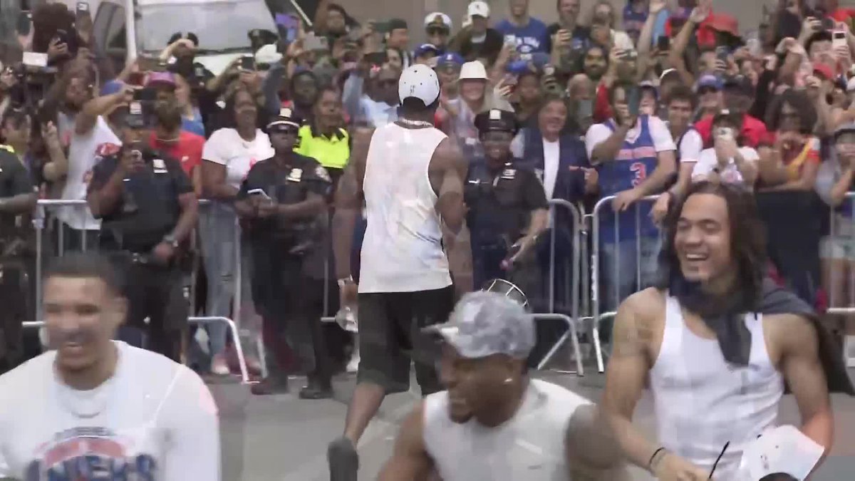 🚨 THE NBA CUP TROPHY HAS MADE IT TO THE PARADE 🚨