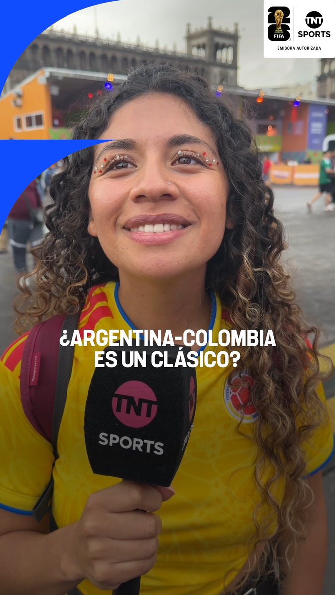 Las RESPUESTAS de los hinchas colombianos cuando Charlie Montero les preguntó si el cruce con la SELECCIÓN ARGENTINA se convirtió en un CLÁSICO 🇦🇷🤨🇨🇴 ¿Vos qué opinás? 👀 #TNTSportsMundial