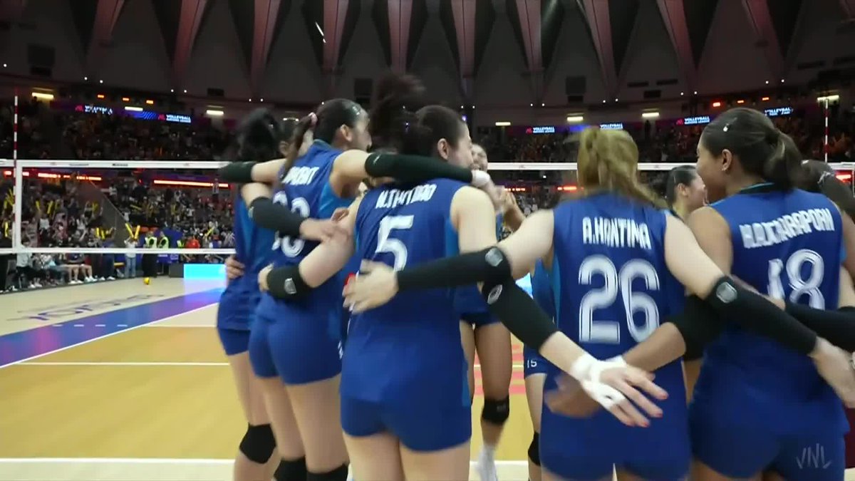 THE ROOF CAME OFF IN BANGKOK. 🇹🇭🔥🏐 Thailand has done it. Backed by a deafening home crowd, the hosts delivered a 3-0 victory over Bulgaria 🇧🇬 in one of the most electric atmospheres of #VNL2026 so far. ⚡ 🎥 Match highlights coming soon! 🏐 #BePartOfTheGame #Volleyball