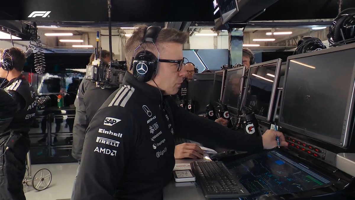 Ever wondered who sits on an F1 pit wall, and what their roles are? ๐ง๐ We took a look at all there is know about the F1 Pit Wall over on our YouTube channel, presented by Globant ๐บ #F1
