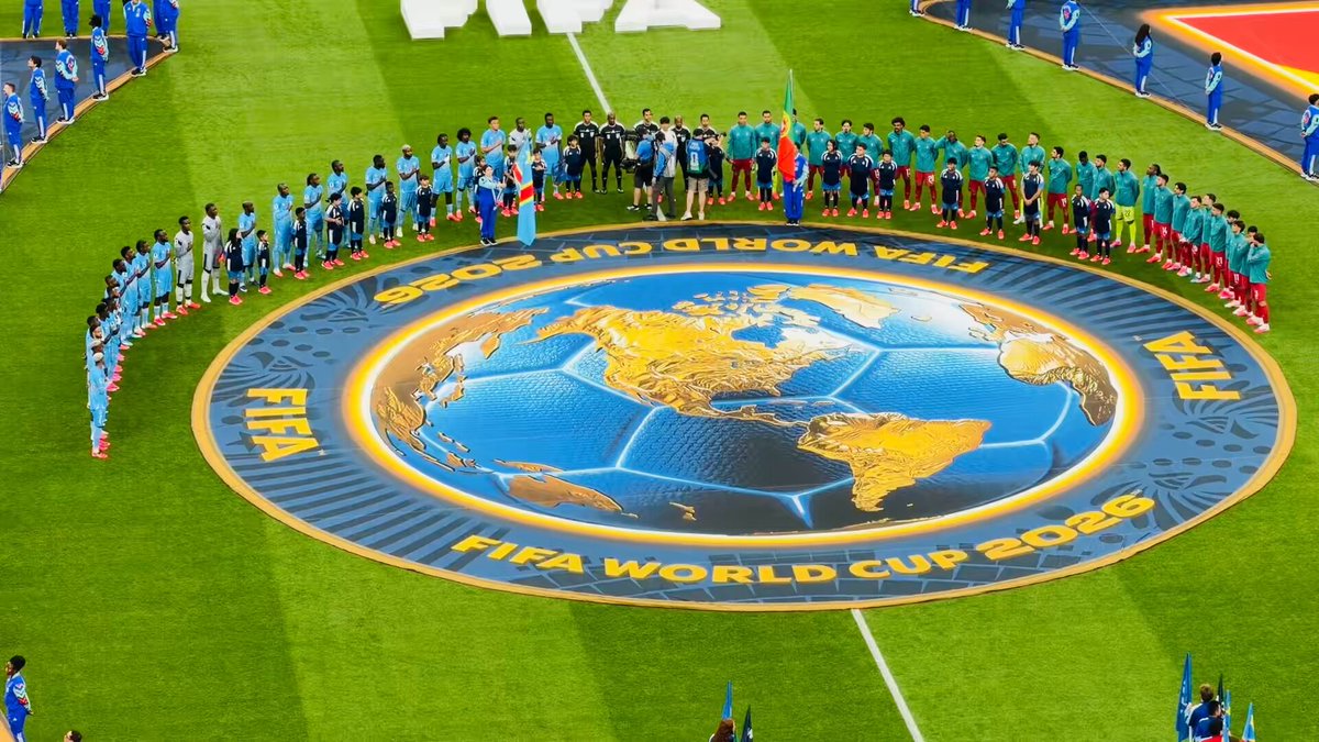 En dehors du match et du résultat des Léopards contre le Portugal qui nous a tous rendu fier hier, ce moment m’a le plus marqué : chanter l’hymne national de mon pays au NRJ stadium de Houston, aux USA, lors d’un match de Coupe du monde, ce que je ne voyais jusqu’ici qu’à la télé, était un bonheur absolu pour moi. J’aime mon pays et étais si fier de déployer toutes mes cordes vocales et toute mon énergie pour chanter l’hymne national de la #RDC #Mondial2026 #DRC #Léopards