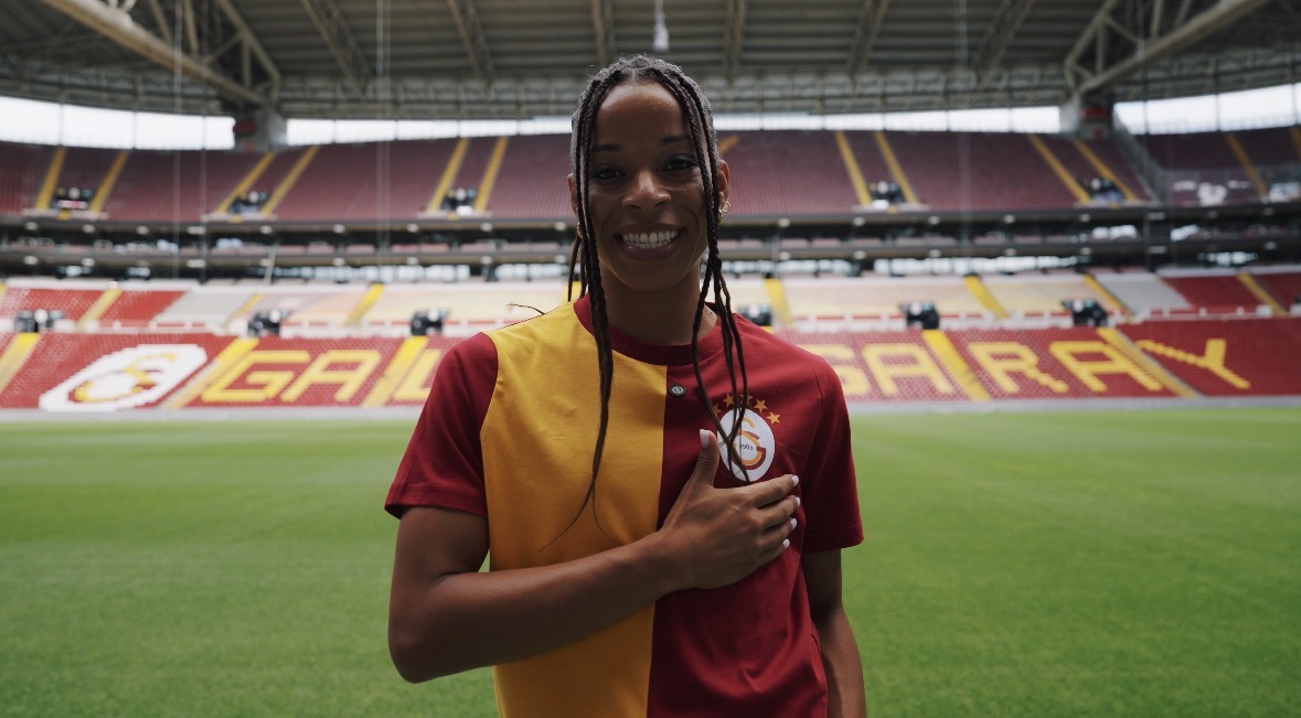 Türkiye’nin en büyüğüne hoş geldin Jéssica Silva! 💛❤️