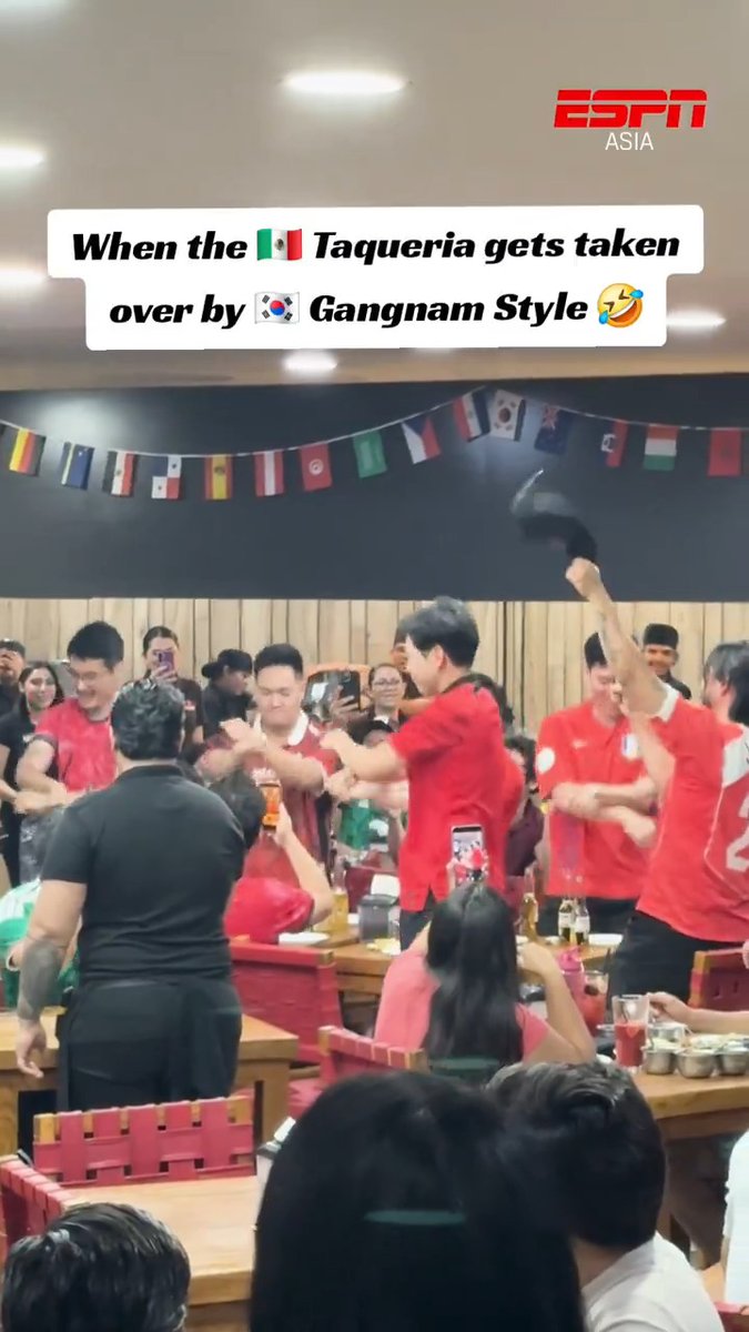 Has 🇰🇷 Gangnam Style taken over 🇲🇽 Mexico? 😂😂😂 #WorldCup