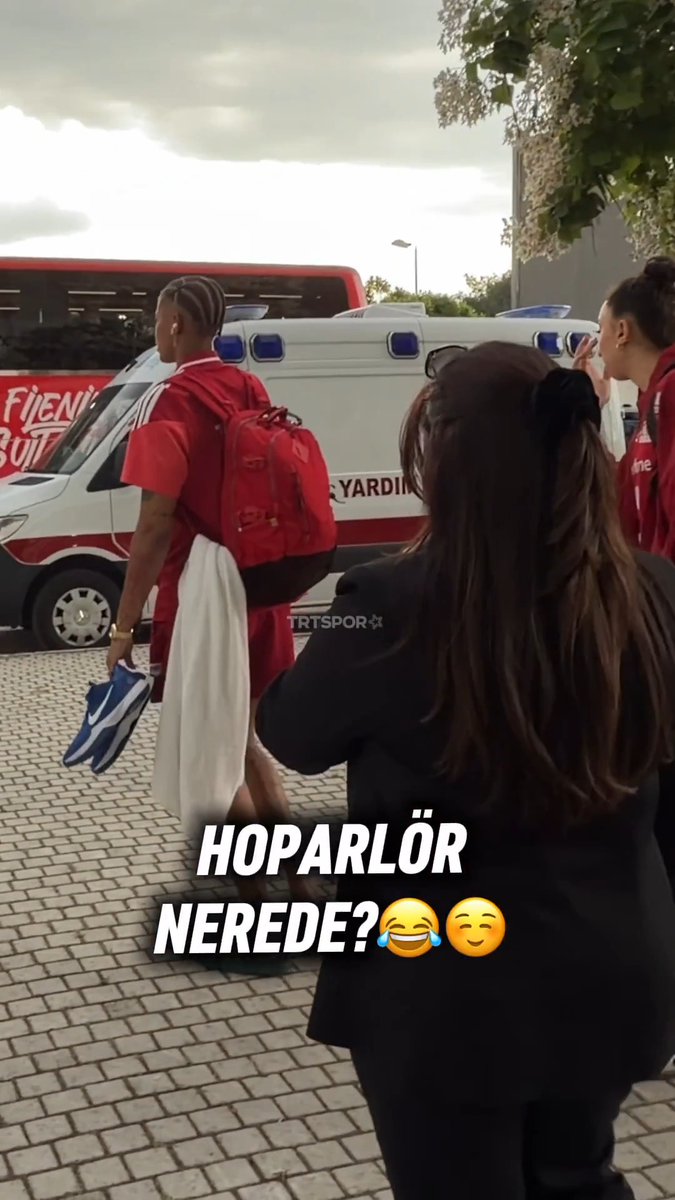 🔊 Bir küçük hoparlör meselesi😂☺️ ❓ Vargas, Elif, Dilay... Herkes birbirine soruyor. 👀 #FileninSultanları #TRTSporDijital