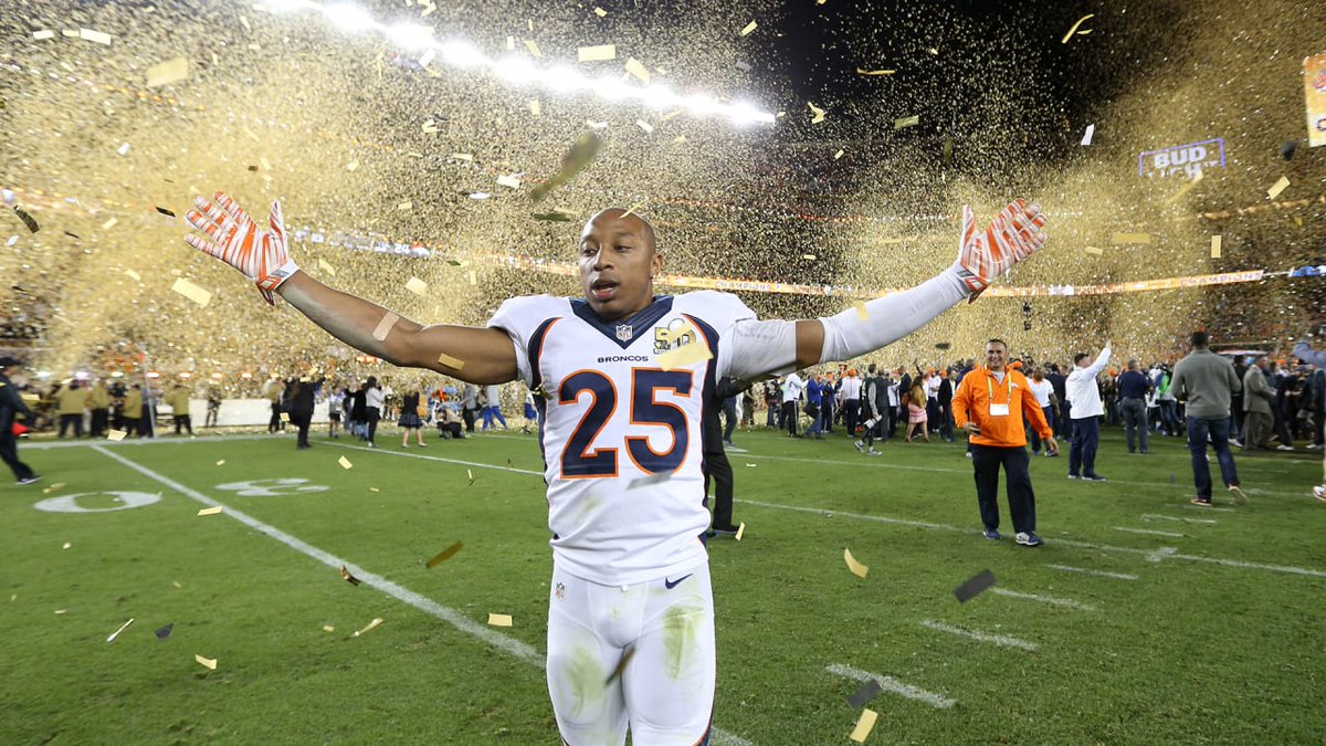Undrafted to #SB50 champ. Happy birthday, Chris Harris! 🚫✈️