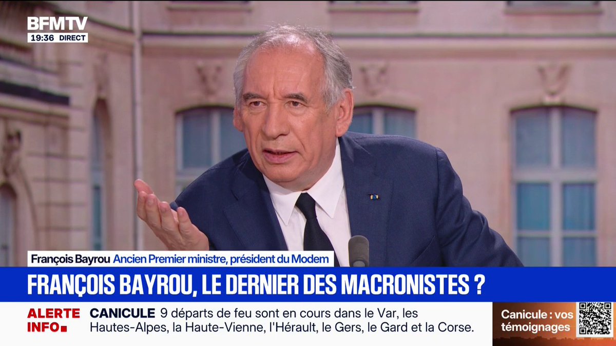 Pour François Bayrou, Emmanuel Macron "est à la hauteur de sa responsabilité internationale"