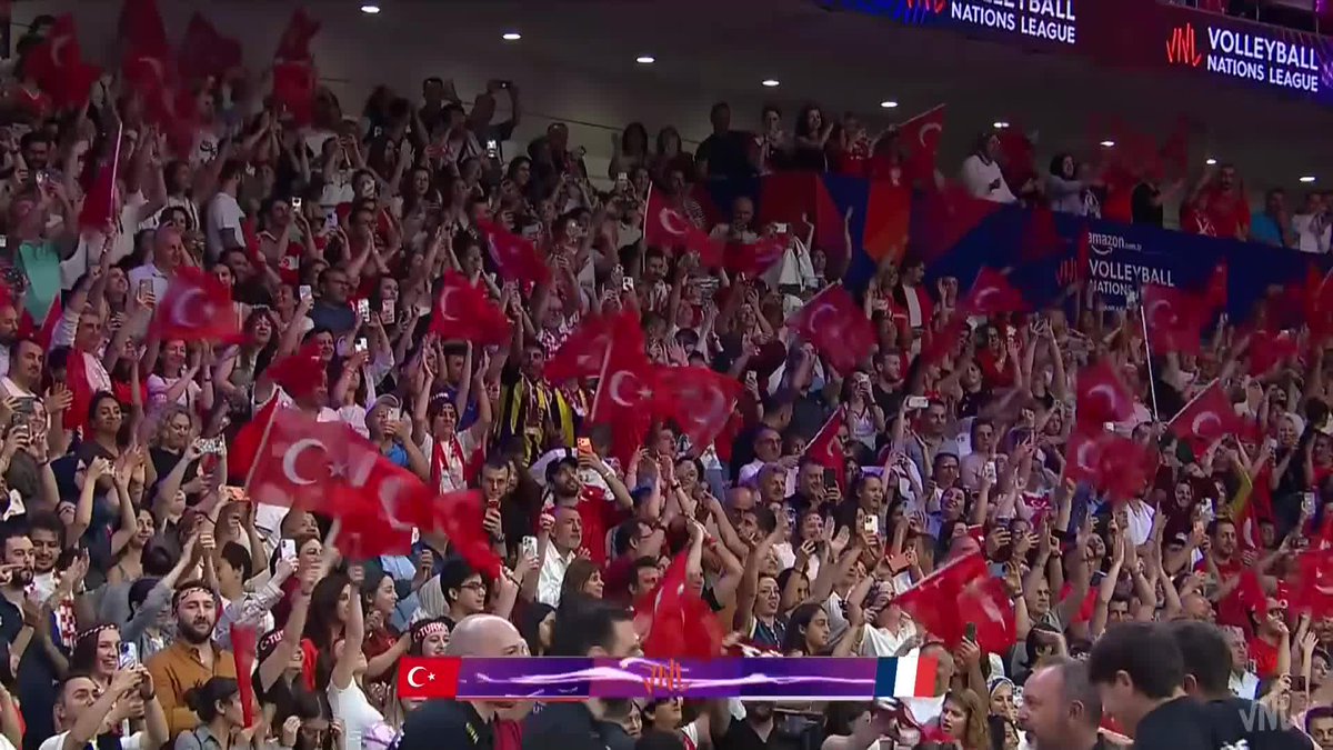 #VNL2026: 🇹🇷 DONE IN THREE! 💥 Türkiye sweep 🇫🇷 France 3-0 in Ankara and keep rolling. 🔥 🎥 Highlights coming soon. 📺 Relive on VBTV: 🏐 #BePartOfTheGame #Volleyball