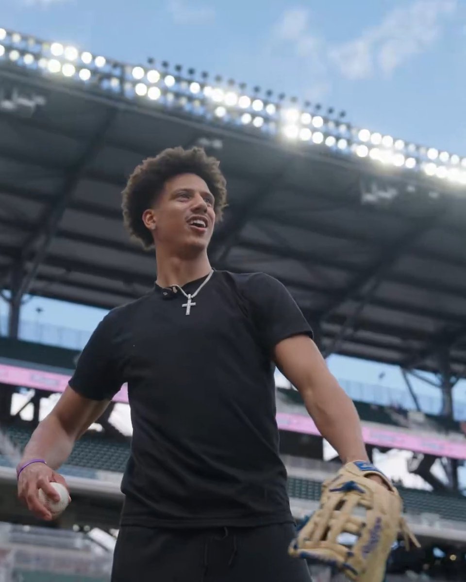 First Atlanta Braves game ✅ First pitch 🔥 Great day at the ballpark for Jalen Johnson ⚾️