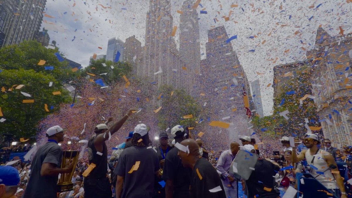 My guy Jordan Clarkson grabbed my phone to get his POV 💙🧡💙🧡💙🧡💙🧡💙💙🧡💙 #CHAMPIONS #KNICKS