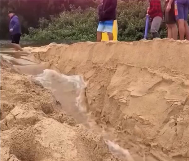 Küçük bir yol açmak istediler, ama işler hiç beklenmedik bir noktaya gitti.