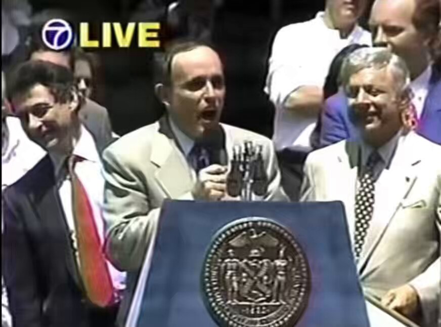 In 1994 when the Rangers had their parade, before introducing Mark Messier, Mayor Giuliani said, “You want guys like it here, right? You want to come back here, right? Go Knicks!” Well it took 32 years but the Knicks did it!! Then a definitely-sauced Messier stepped up to the mic. “We might as well come back here next year.” Thirty-two years later, the Rangers still haven’t made it back for another Cup parade. Hopefully that changes soon. 🔵🔴🏒🏆
