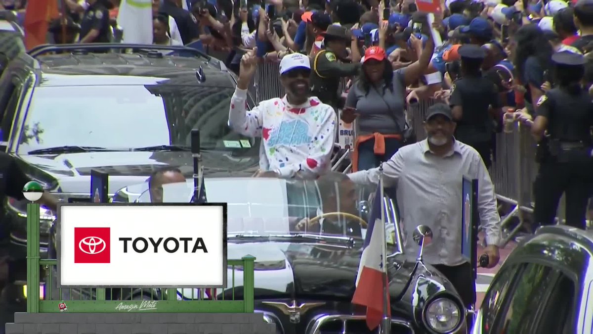 "Look at that, isn't that fabulous? That's just unbelievable" Gary Cohen, Ron Darling and Keith Hernandez react to the Knicks' parade today