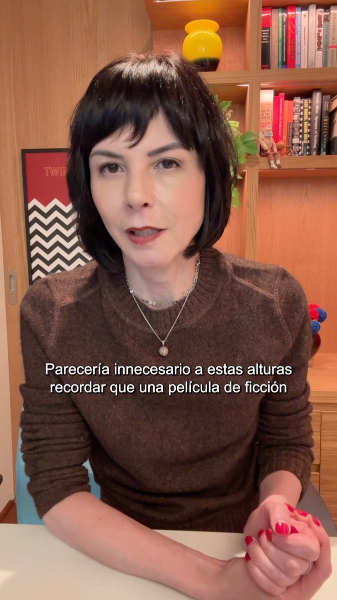 ¿Y si “El día de la revelación” de Steven Spielberg no tratara realmente sobre demostrar la existencia de vida extraterrestre? Fernanda Solórzano (Fernanda Solórzano) explora una lectura más profunda y reveladora de la película. 📹 Mira #CineAparte aquí: 🎧 También disponible en podcast