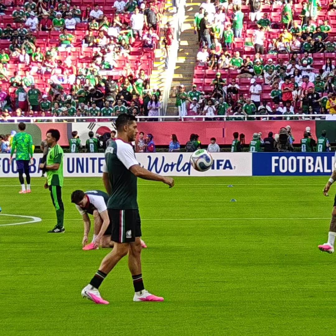 Jiménez and Son locked in 🇲🇽🔒🇰🇷 Find out where to watch the #FIFAWorldCup! 👇