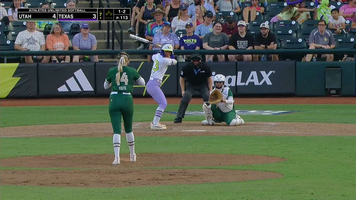 AUSL RECORD ‼️ Montana Fouts with her 11th strikeout of the night to set a new league record!