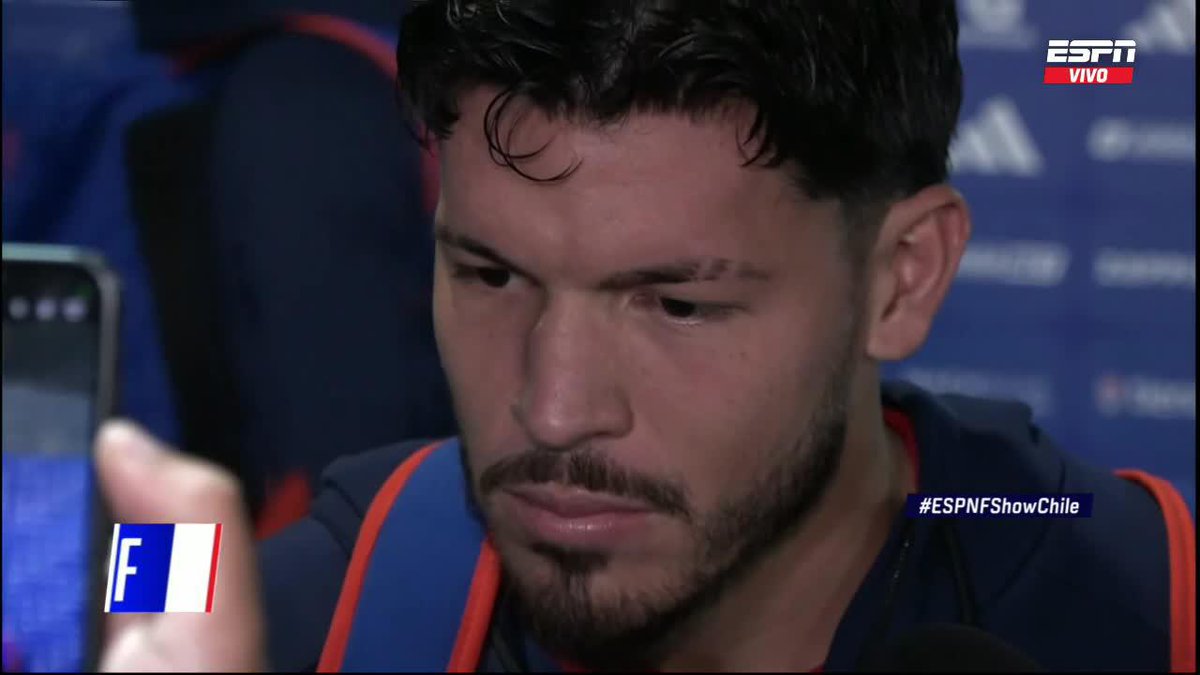 "AHORA EL EQUIPO ESTÁ ENFOCADO" Bianneider Tamayo, defensa de Universidad de Chile, valoró el triunfo ante O'Higgins y su gol que abrió la cuenta en el Nacional. ▶️ Mira #ESPNFShowChile en el Plan Premium de #DisneyPlus