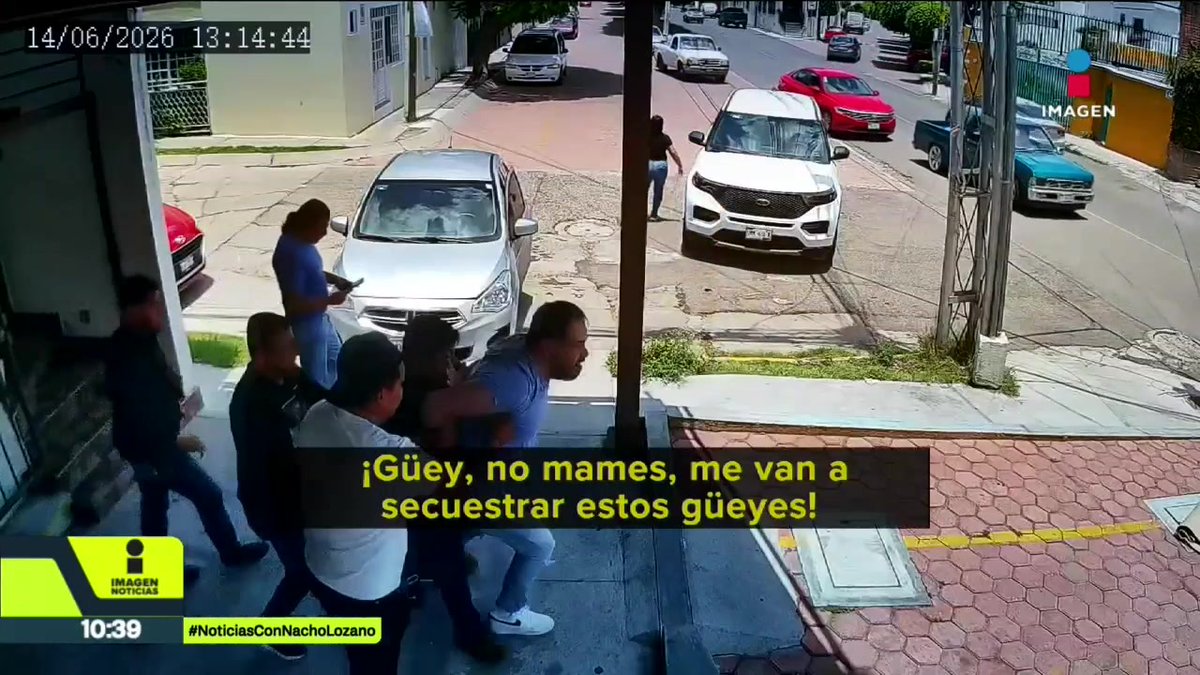 Adolfo fue citado en una plaza de Querétaro para comprarle todas sus estampas de Pokémon, pero fue detenido y trasladado a un penal de Coahuila acusado de ser líder de una banda de asaltantes a casa habitación. Su familia asegura que lo están confundiendo: