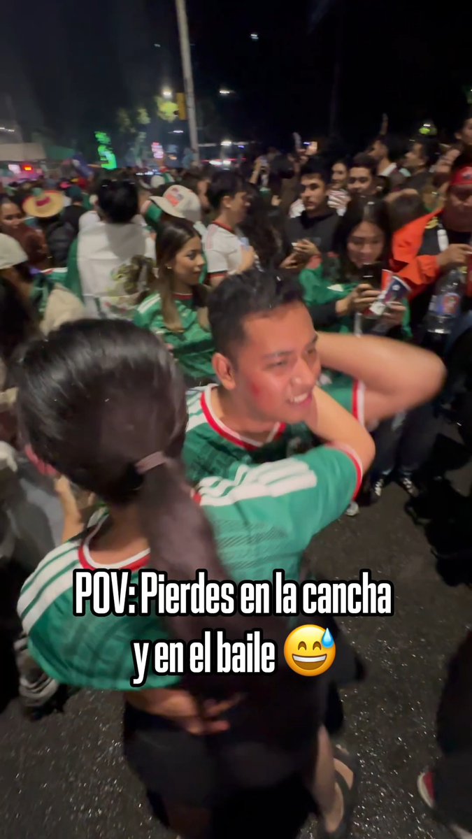 Un día en México que esta coreana no olvidará... 🤭 🇰🇷 😅 Pero nunca soltó su soju.