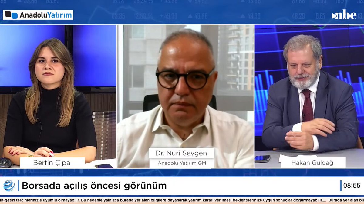 Dr. Nuri Sevgen { Dr. Nuri Sevgen } 🏅 Altın Neden Düşüyor? ( #XAUUSD ) 🗣️ Dolar endeksindeki ( #DXY ) sert hareketten başlamak istiyorum. 99,5 seviyelerinden çok hızlı bir şekilde zirve bölgelere geldik. Dikkat edin, İran savaşı sırasında bile dolar endeksi bu kadar yükselmemişti. Şu anda ise 2025 Mayıs ayındaki seviyelere kadar çıkmış durumdayız. 🗣️ Dolar endeksinin sert yükselmesi yatırımcıların riskli pozisyonlarını satıp dolara dönmesi anlamına geliyor. Doğal olarak doların değer kazanması da diğer varlıklar üzerinde baskı yaratıyor. 🗣️ Hep söylüyorum; #altın ve #gümüş gibi değerli metaller genellikle doların değer kaybettiği ve parasal sisteme olan güvenin azaldığı dönemlerde yükselir. Bugün ise tam tersi bir tablo var. Dolar güçlenirken altın ve gümüşte sert satışlar görüyoruz. 🗣️ Bu hareketin arkasındaki ikinci önemli neden ise Fed tarafındaki açıklamalar. Özellikle Kevin Warsh’un söylemleri ve önümüzdeki dönemde faiz artırımı ihtimalinin yeniden gündeme gelmesi altın fiyatları üzerinde baskı oluşturdu. 🗣️ Benim açımdan 4.000–4.100 dolar bandı kritik eşik. Bu bölgenin altına inilirse altın tarafında farklı senaryoları konuşmaya başlarız. Ancak bu bölgede tutunup yukarı dönerse, kısa vadeli risk alabilen yatırımcılar için fırsatlar oluşabilir. Ben ise altın tarafında daha güçlü bir teknik görünüm için 4.350–4.370 dolar bandındaki ortalamaların aşılmasını görmek isterim. 🗣️ Gümüş tarafında da benzer bir tablo var. Orada da yeni bir taban oluşumu çabası görüyoruz. Bu taban oluşacak mı yoksa yeniden aşağı yönlü bir hareket mi başlayacak, bunu takip edeceğiz. Nasıl Bir Ekonomi TV Berfin Nilgün Çipa Anadolu Yatırım #altın #gümüş #xauusd #xagusd 📌 Burada yer alan değerlendirmeler yatırım tavsiyesi değildir.