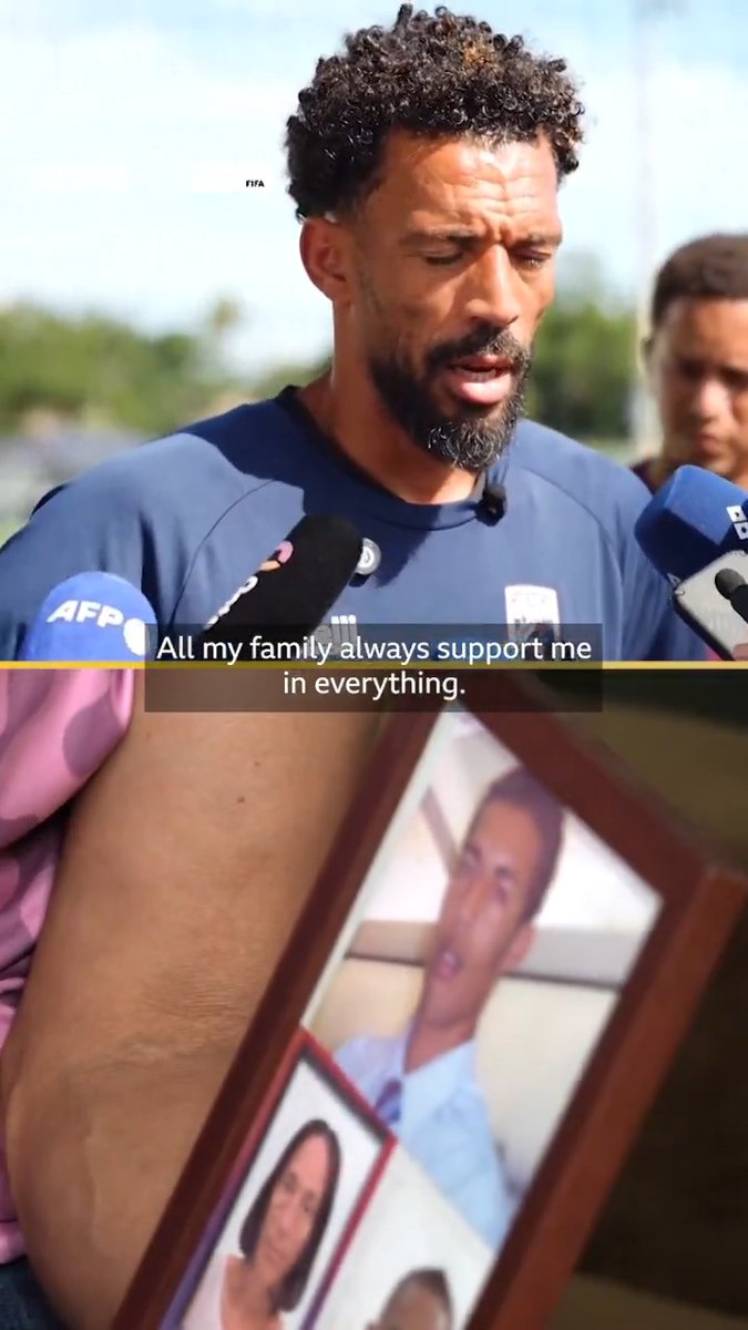🗣 "To have her [his mother] here for me, it's something special." ❤️ Cape Verde's goalkeeper Vozinha is delighted to be reuniting with his mum, who had initially been unable to attend the World Cup because of the high cost of obtaining a US visa.