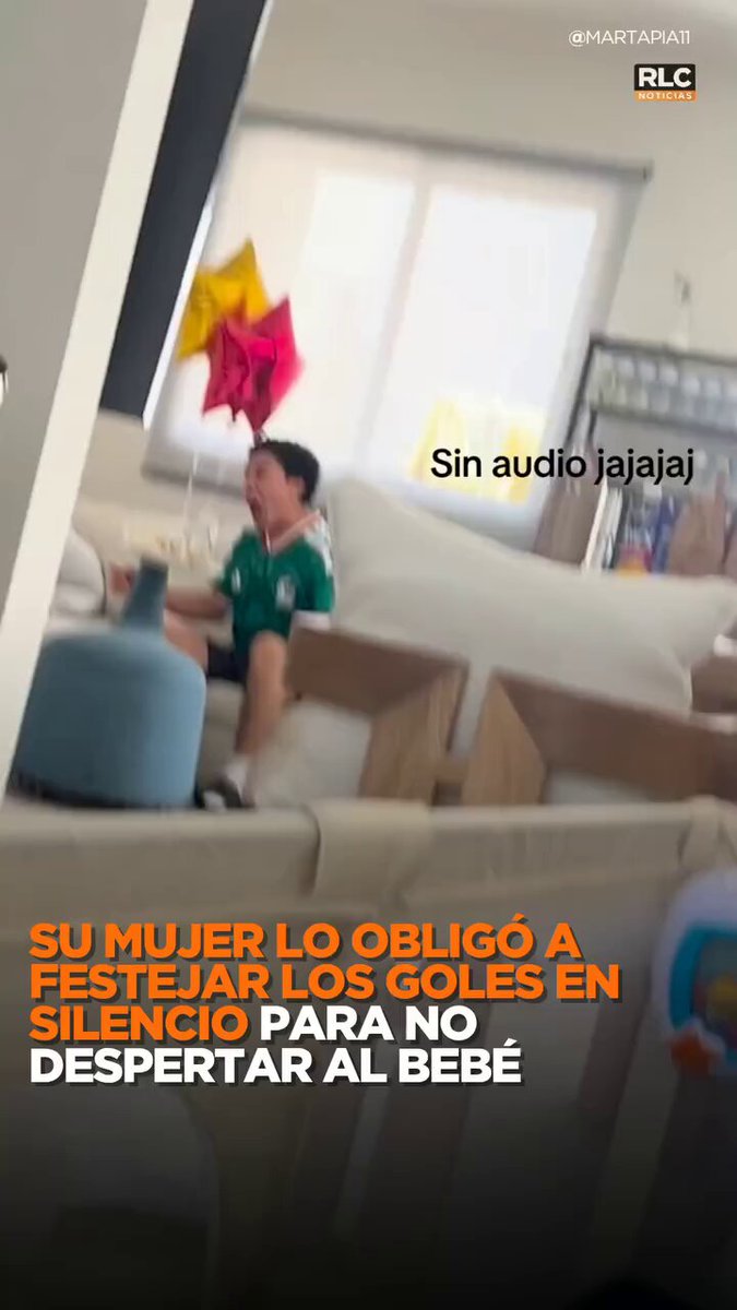 Pensaba que le había dado un ataque, me estoy descojonando de risa pero en silencio para solidarizarme con ese hombre 😂