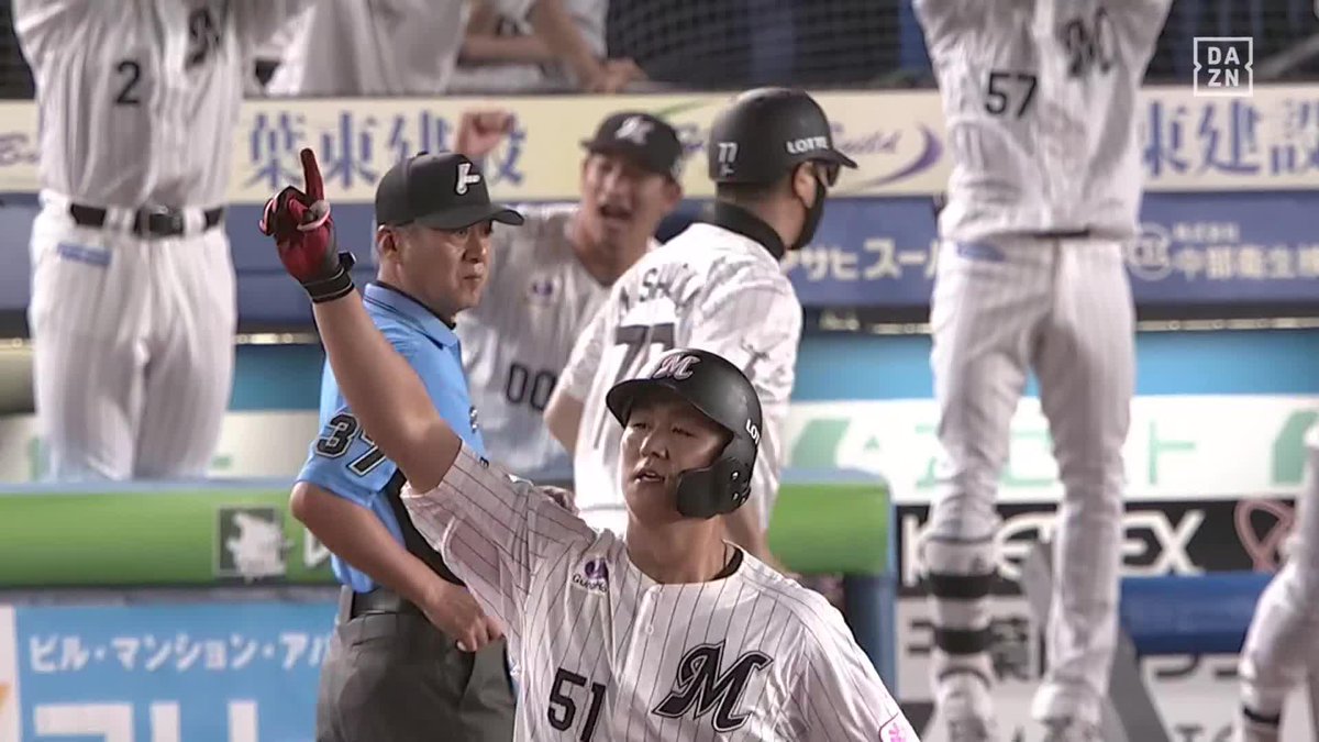 泳ぎながら ラグーンへ持っていった 山口航輝 第9号ホームラン ⚾️ロッテ×楽天 #chibalotte #だったらDAZN