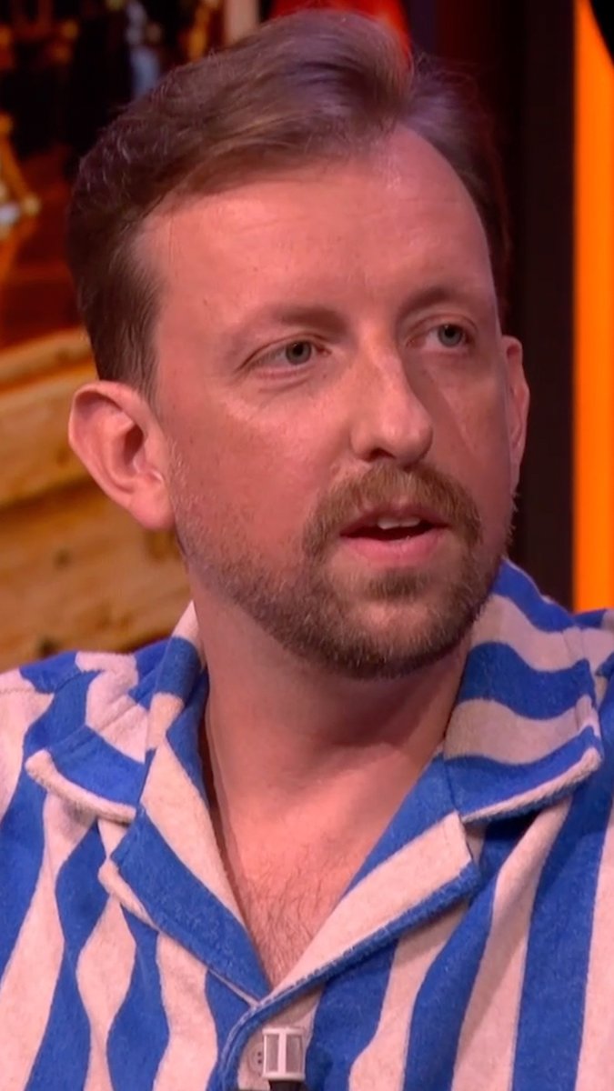 Stijn van Vliet verslikt zich in naam van bondscoach Engeland: 'Ik wist niet dat hij Frans was!' 😆 #hetoranjecafe