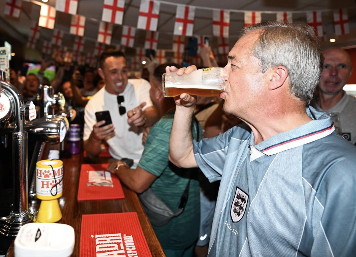 'That's how stupid he thinks you are!' James O'Brien reacts to Nigel Farage sharing a two-year-old photo of himself watching an England game.