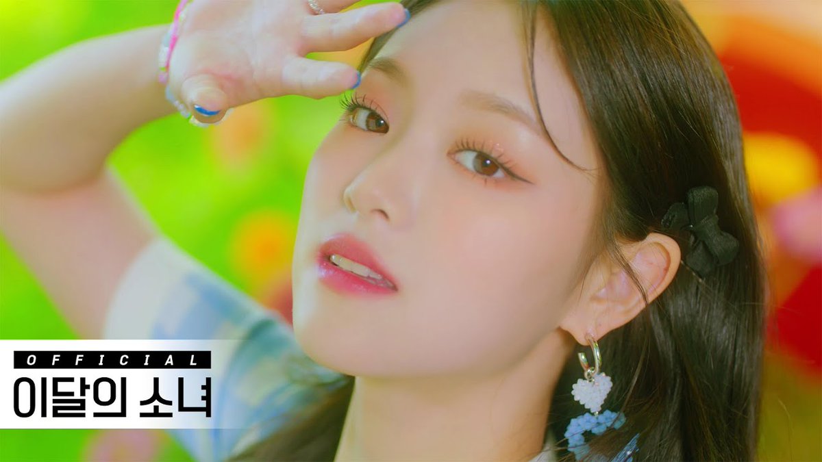 4 years ago today, LOONA released their Summer Special Album ‘Flip That’ with the title track of the same name