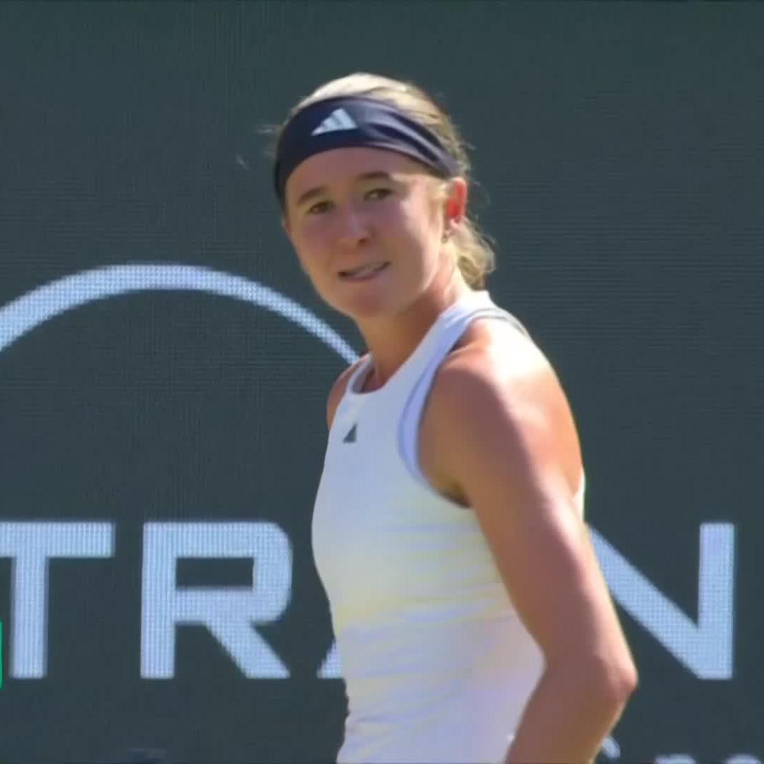 Our upset radars are on 🚨👀 20-year-old Czech Nikola Bartunkova has taken the first set 6-2 over Aryna Sabalenka 😤 #BTO26