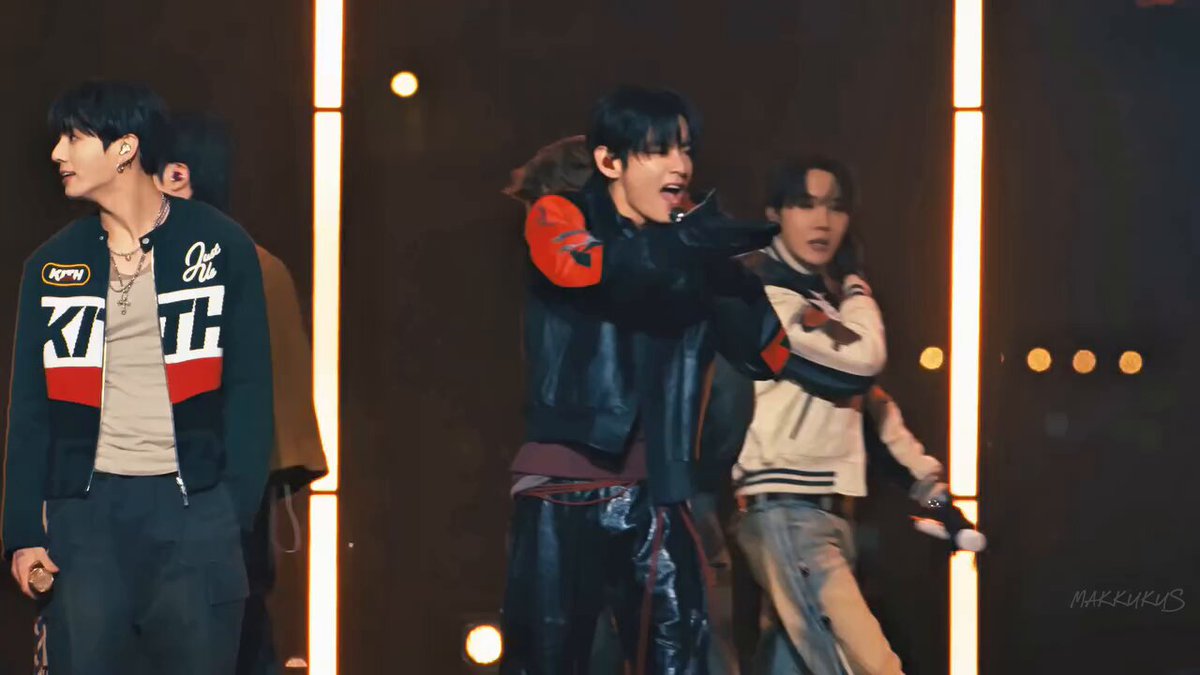 "A BTS stan is talking about vocals." Yeah, next question.